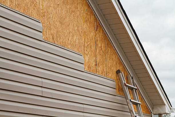 24/7 Emergency Vinyl Siding experts in Williamsburg, OH